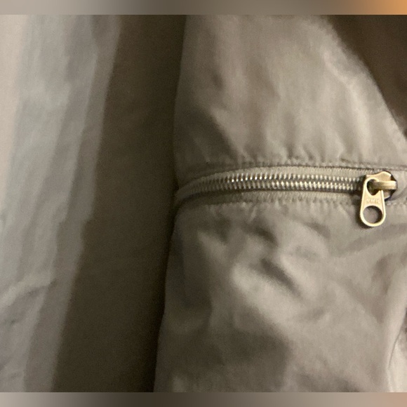 The North Face Girl’s HYVENT Jacket - Picture 6 of 7